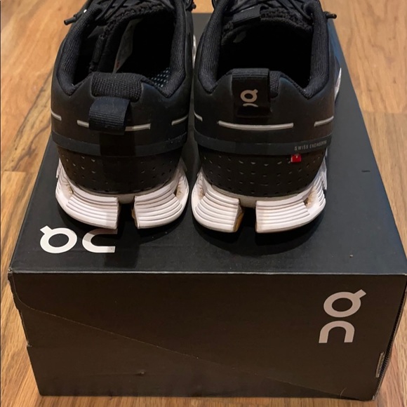 !SOLD! On Cloud Cloud Terry Black|White 7.5 - Picture 4 of 5